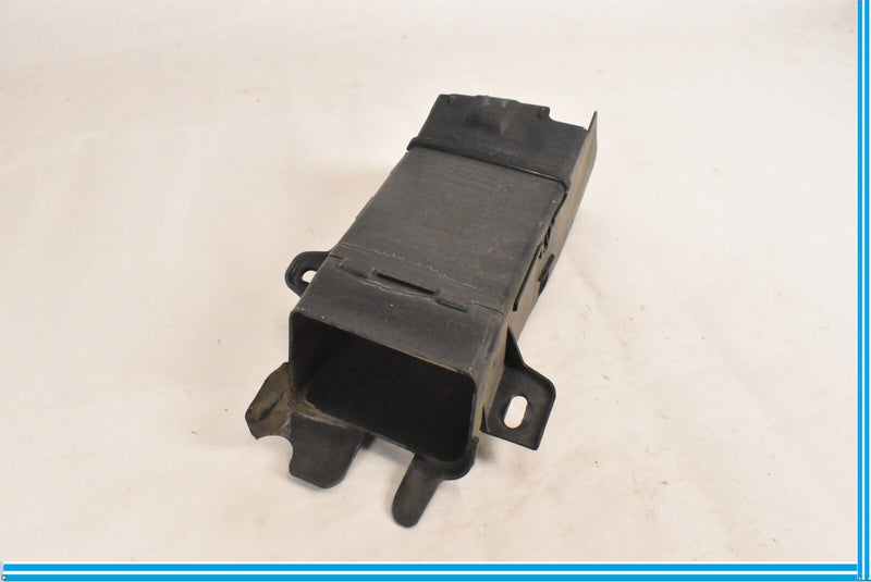 Load image into Gallery viewer, 09-12 BMW 750i 750Li F01 Front Left Driver Lower Radiator Air Duct Tube Oem
