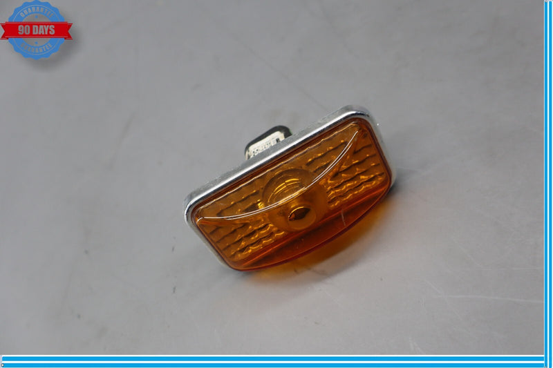 Load image into Gallery viewer, 03-09 HUMMER H2 Rear Center Clearance Marker Lamp Light Lens Oem
