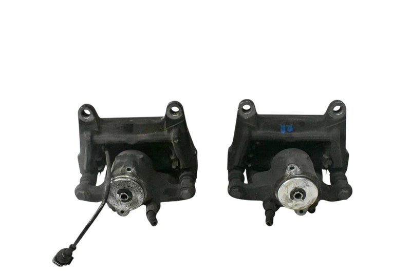 Load image into Gallery viewer, 03-06 Bentley Continental Flying Spur GT Rear Left Side Brake Caliper Set of 2
