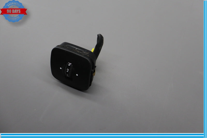 Load image into Gallery viewer, 00-12 Mercedes R230 SL500 SL55 AMG Right Passenger Lumbar Control Switch Oem
