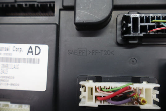 12-13 Infiniti QX56 Front Dash Body Control Module BCM Unit 284B11LA1C Oem
