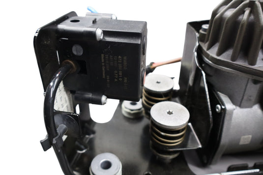 09-17 BMW 528i 535i GT Air Ride Suspension Air Compressor Pump Assembly Oem