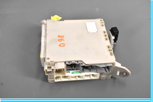 07-09 Lexus LS460 Front Left Driver Side Lower Fuse Junction Box 8273050150 Oem
