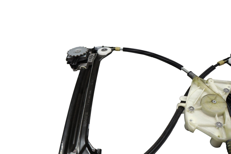 Load image into Gallery viewer, 14-22 Maserati Quattroporte Rear Right Side Window Regulator Motor 670009817 Oem
