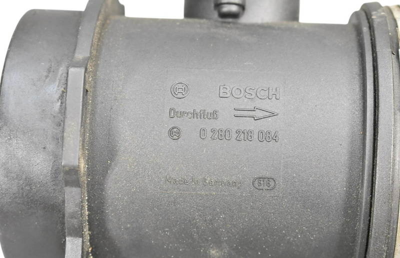 Load image into Gallery viewer, 04-11 Maserati Quattroporte M139 Mass Air Flow Sensor w/ Pipe 215889 Oem
