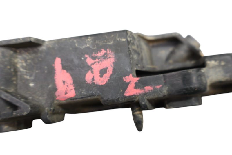 Load image into Gallery viewer, 12-18 Audi A6 A6 Quattro Front Left Side Bumper Retainer Guide Bracket Oem
