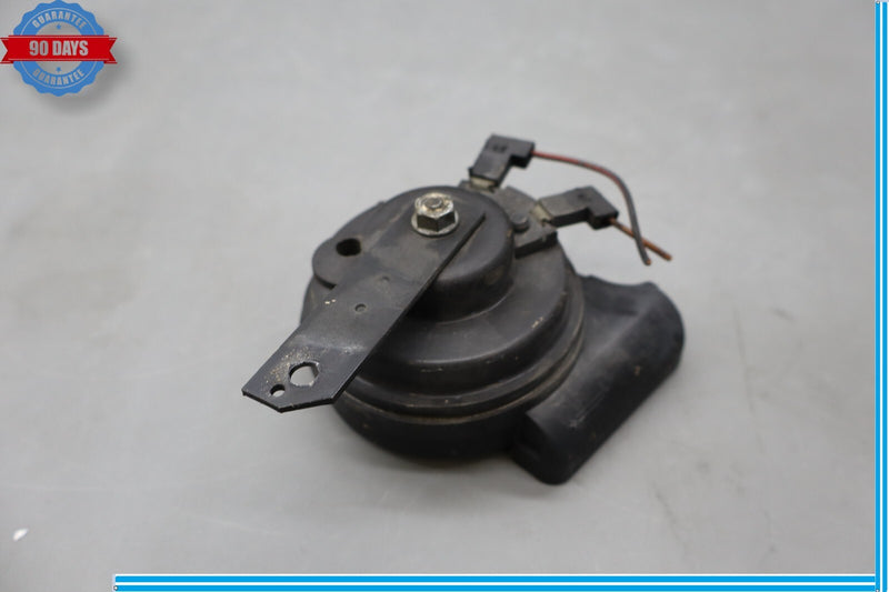 Load image into Gallery viewer, 03-06 Mercedes R230 SL500 SL600 Left Side High Tone Horn Pitch Oem
