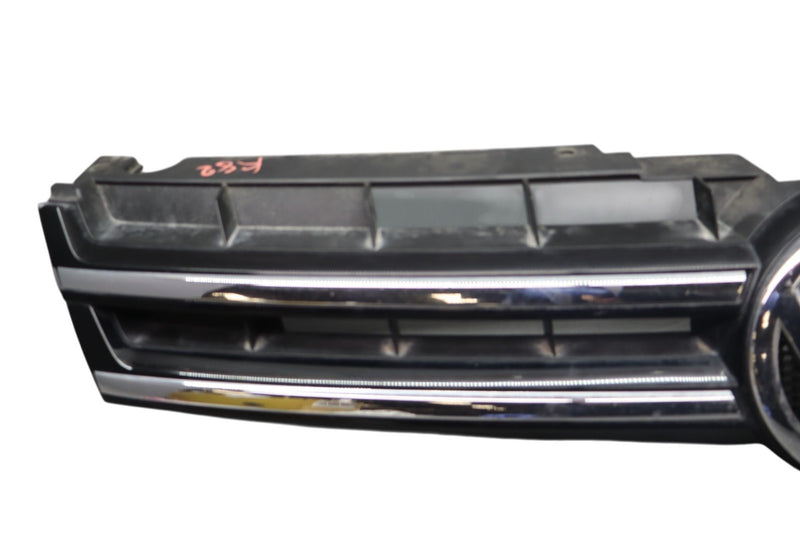 Load image into Gallery viewer, 11-14 Volkswagen Touareg Front Bumper Upper Radiator Grill 7P6853651 Oem

