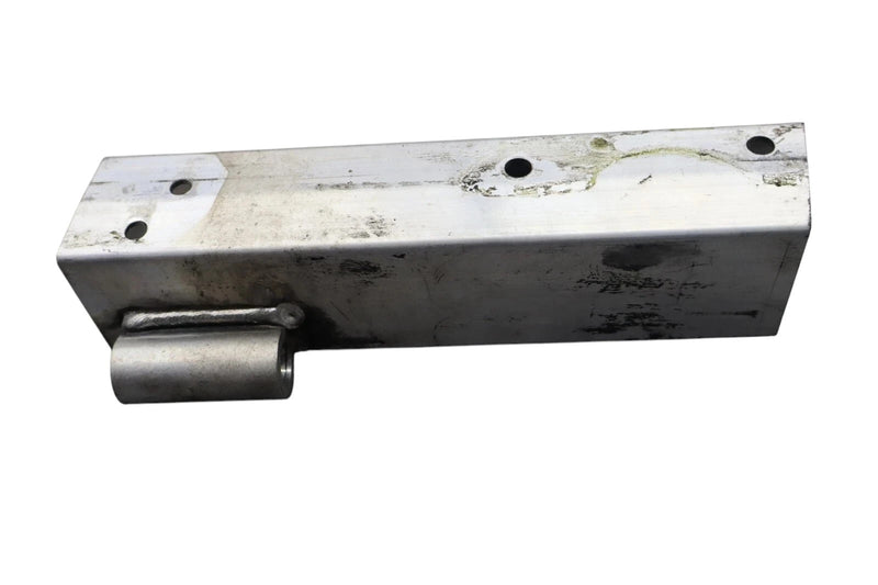 Load image into Gallery viewer, 09-17 Audi Q5 Rear Right Side Bumper Reinforcement Bar Bracket 8R0807332D Oem
