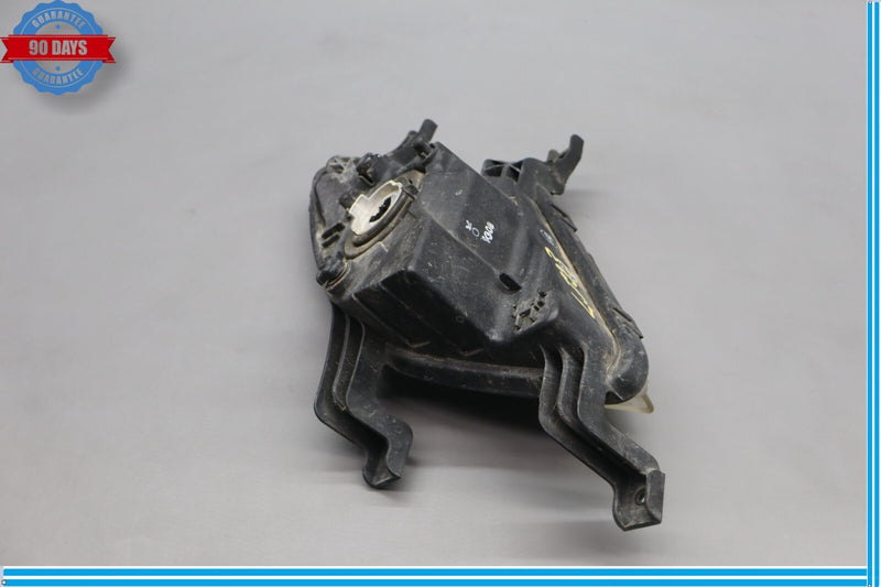 Load image into Gallery viewer, 11-13 Hyundai Equus GLS Front Left Driver Side Side Fog Light Foglight Lamp Oem
