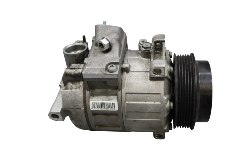 Load image into Gallery viewer, 12-15 Mercedes W204 C250 SLK250 A/C Air Conditioning Compressor 0022304511 Oem
