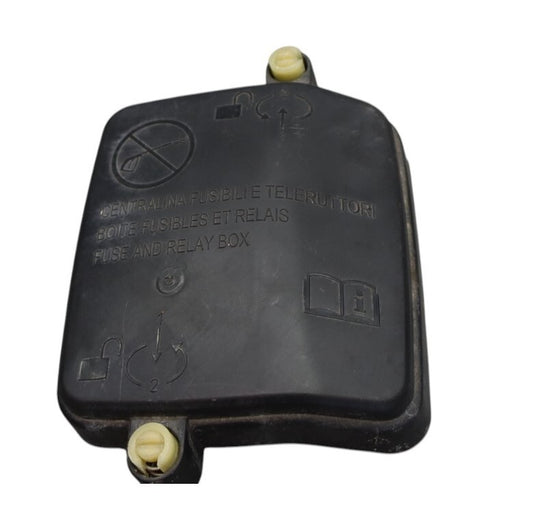 17-20 Alfa Romeo Giulia Front Right Floor Fuse Box Lid Cover 50547168 Oem