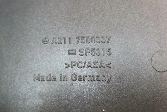 03-06 Mercedes W211 E500 E350 Sedan Trunk Lid Tailgate License Plate Trim OEM