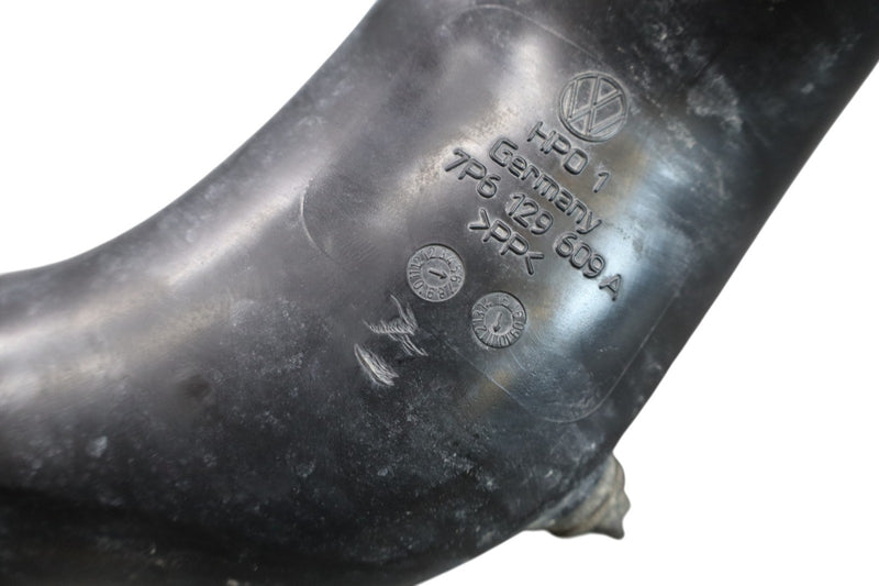 Load image into Gallery viewer, 11-17 Volkswagen VW Touareg Air Intake Intake Pipe Tube 7P6129609A Oem
