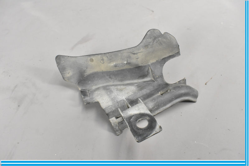 Load image into Gallery viewer, 00-06 Mercedes S500 S600 W220 Front Right Side Radiator Core Support Baffle Oem
