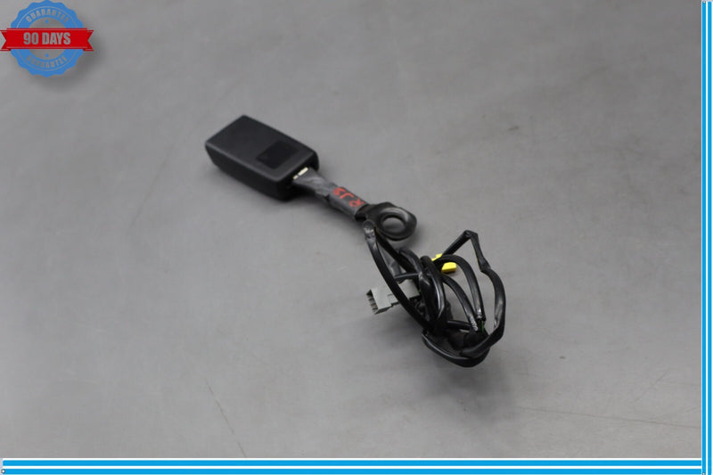 Load image into Gallery viewer, 10-16 Porsche Panamera 970 Front Right Side Seat Belt Seatbelt Buckle Black Oem
