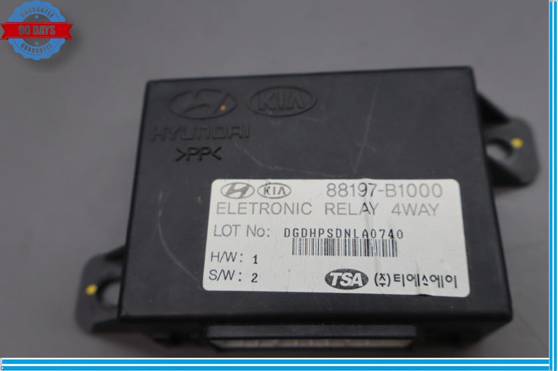 Load image into Gallery viewer, 15-20 Hyundai Genesis Front Right Side Seat 4way Relay Control Module Oem
