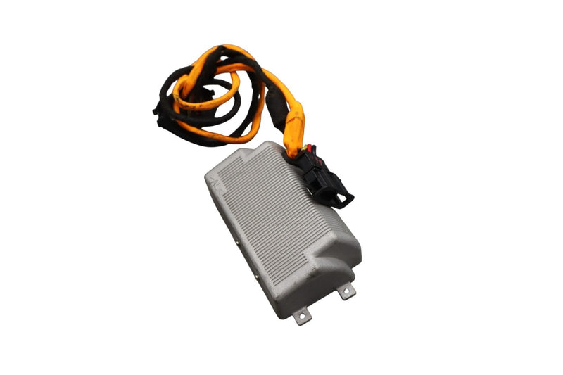 Load image into Gallery viewer, 11-17 Volkswagen Touareg Power Outlet Inverter Control Computer Module Oem
