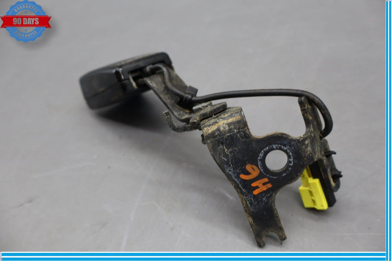 Load image into Gallery viewer, 10-17 Mercedes W207 E350 E550 Rear Right Passenger Side Seat Belt Buckle Oem
