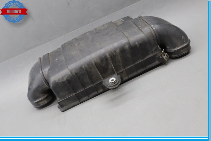Load image into Gallery viewer, 04-08 Maserati Quattroporte Lower Air Intake Cleaner Filter Box Duct Black Oem
