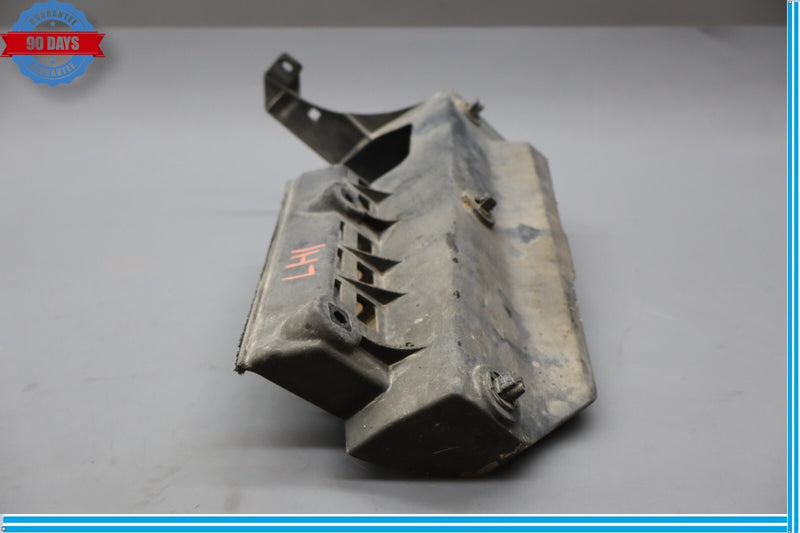 Load image into Gallery viewer, 07-09 Lexus LS460 XF40 Rear Left Lower Bumper Retainer Bracket 52566-50030 Oem
