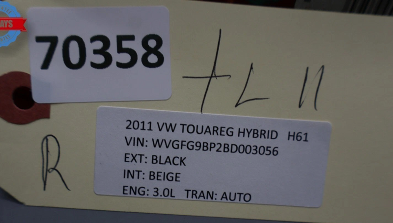 Load image into Gallery viewer, 11-14 Volkswagen VW Touareg Right Side Outer Tail Light Lamp 7P6945096E Oem
