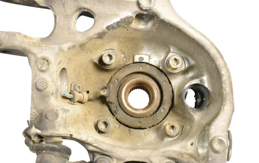 06-08 Maserati Quattroporte Rear Left Driver Spindle Knuckle Hub 980139918 Oem