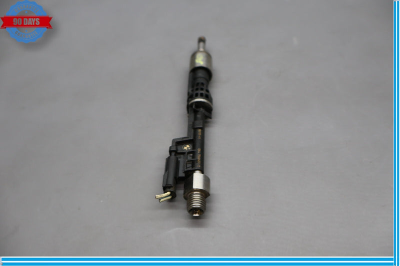 Load image into Gallery viewer, 11-16 BMW 535i xDrive Engine Motor Fuel Injector 0261500109 Oem
