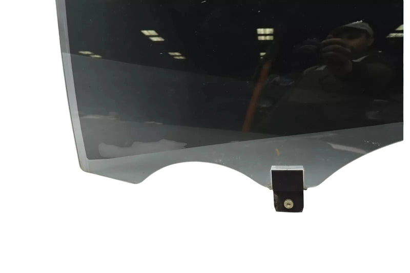 Load image into Gallery viewer, 00-06 Mercedes S600 S55 AMG Rear Left Side Door Window Glass 2207300318 OEM
