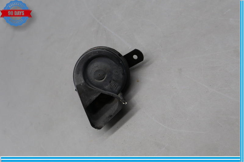 Load image into Gallery viewer, 03-06 Mercedes R230 SL500 SL600 Front Left Side High Tone Pitch Horn Oem
