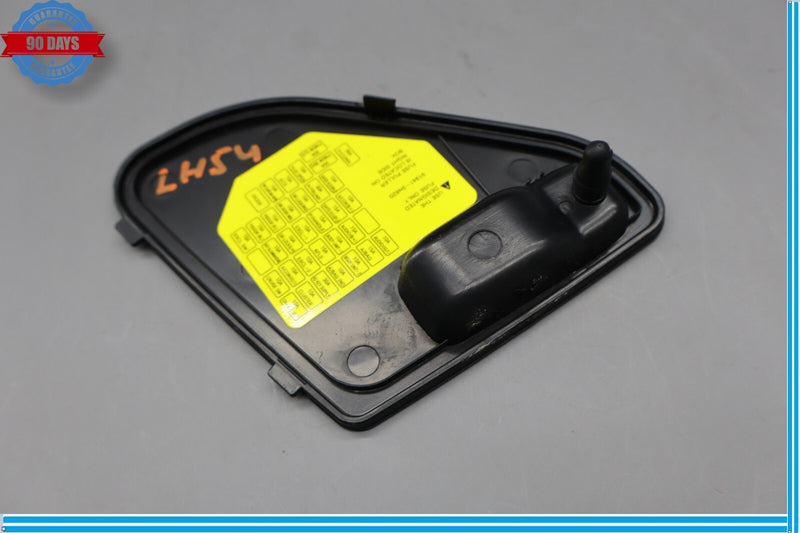 Load image into Gallery viewer, 11-13 Hyundai Equus SIG Left Driver Side Fuse Box Fusebox Cover Trim Oem
