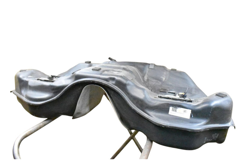 Load image into Gallery viewer, 14-17 Maserati Ghibli Gas Fuel Tank Reservoir Assembly 06700382480 OEM
