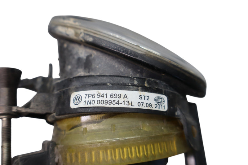 Load image into Gallery viewer, 11-16 Volkswagen VW Touareg Front Left Driver Side Fog Light Foglight Lamp Oem
