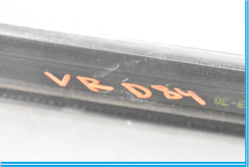 Load image into Gallery viewer, 14-21 Maserati Quattroporte Front Right Passenger Door Opening Weather Strip Oem
