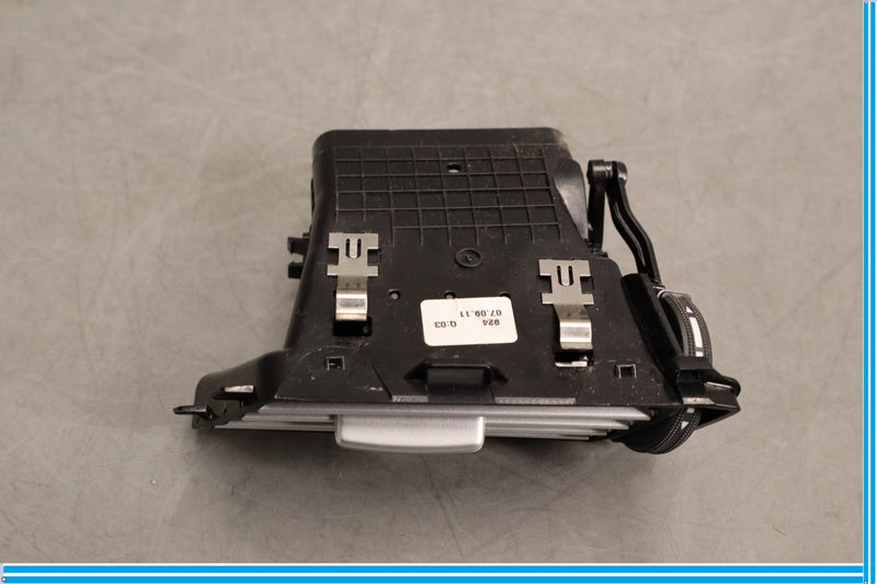 Load image into Gallery viewer, 10-12 Mercedes W212 E350 E250 Right Side Dashboard Dash AC A/C Air Vent OEM

