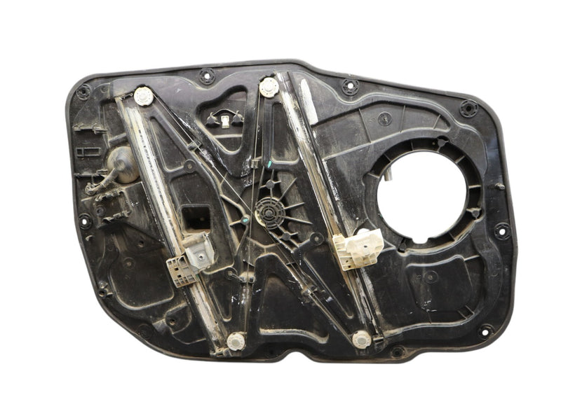 Load image into Gallery viewer, 15-20 Hyundai Genesis Front Right Passenger Side Door Window Regulator Panel Oem
