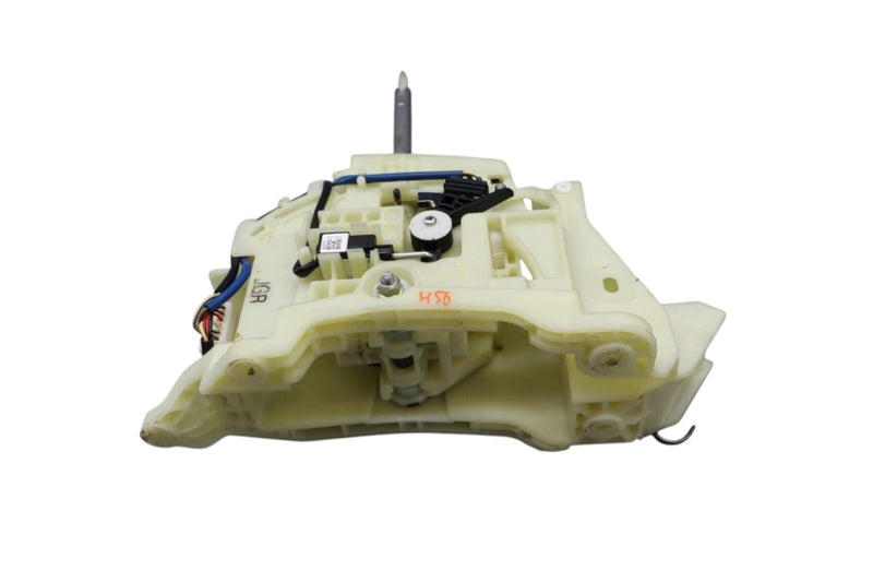 Load image into Gallery viewer, 15-17 Hyundai Genesis Automatic Gear Shifter Floor Selector Assembly Oem
