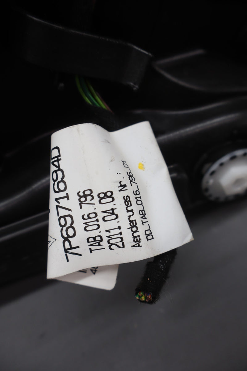 Load image into Gallery viewer, 11-17 Volkswagen Touareg Rear Left Driver Side Door Window Regulator Oem
