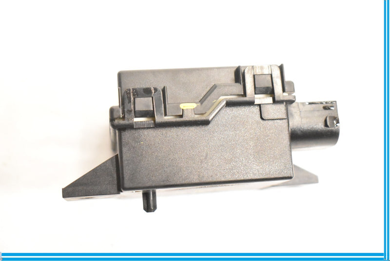 Load image into Gallery viewer, 00-11 MERCEDES R230 SL500 SEATBELT SEAT BELT TENSION SENSOR MODULE OEM
