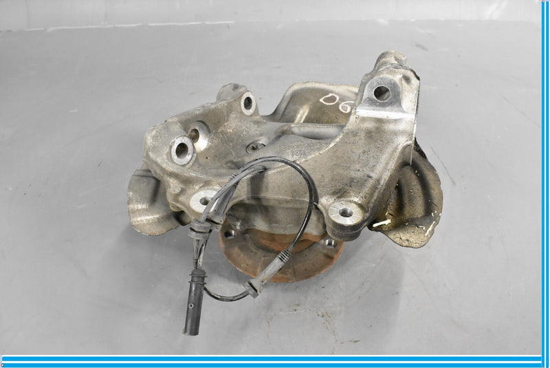 Load image into Gallery viewer, 07-13 BMW 335i 328i Front Right Passenger Side Spindle Knuckle Hub Oem
