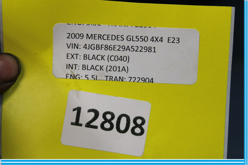 Load image into Gallery viewer, 06-12 Mercedes W164 GL550 Engine Radiator Cooling Fan Motor Shroud Assembly Oem

