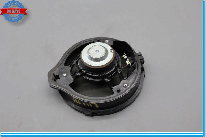 Load image into Gallery viewer, 08-15 Mercedes W204 C250 C300 GLK350 Rear Left Side Door Sound Speaker Oem
