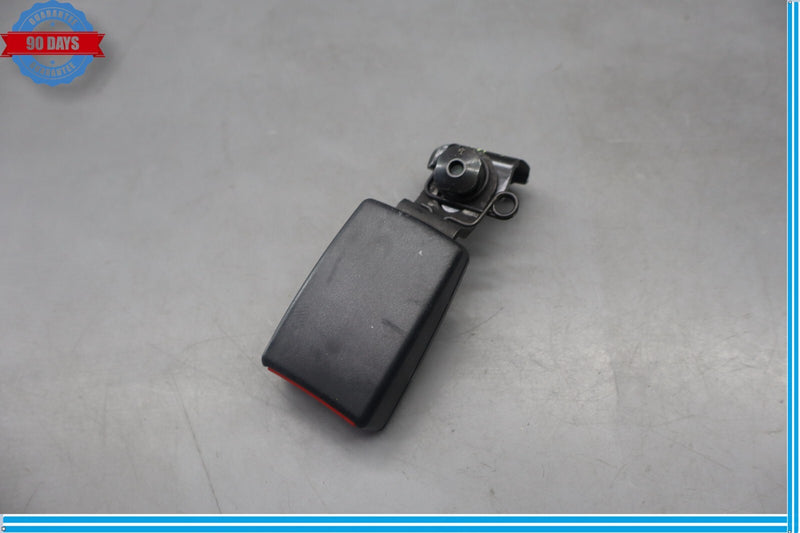 Load image into Gallery viewer, 12-18 Audi A7 A7 Quattro Rear Right/Left Side Seatbelt Latch Buckle Receiver Oem
