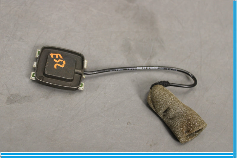 Load image into Gallery viewer, 05-11 Mercedes SLK280 SLK300 Navigator GPS Windshield Antenna Oem
