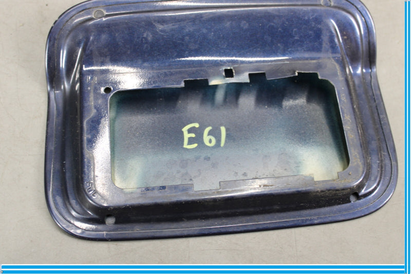 Load image into Gallery viewer, 09-15 BMW 750Li F01 F02 Fuel Gas Tank Filler Door Cover Panel Oem
