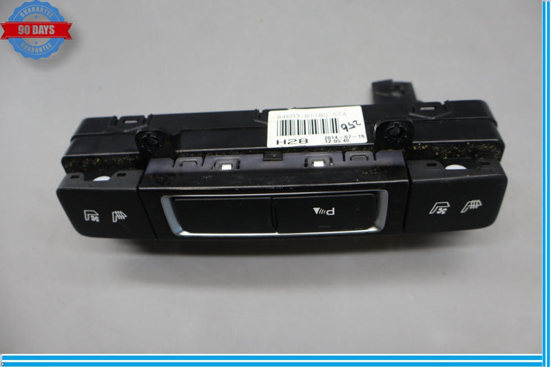 Load image into Gallery viewer, 15-16 Hyundai Genesis Center Console Heated Seats Control Switch Panel Oem
