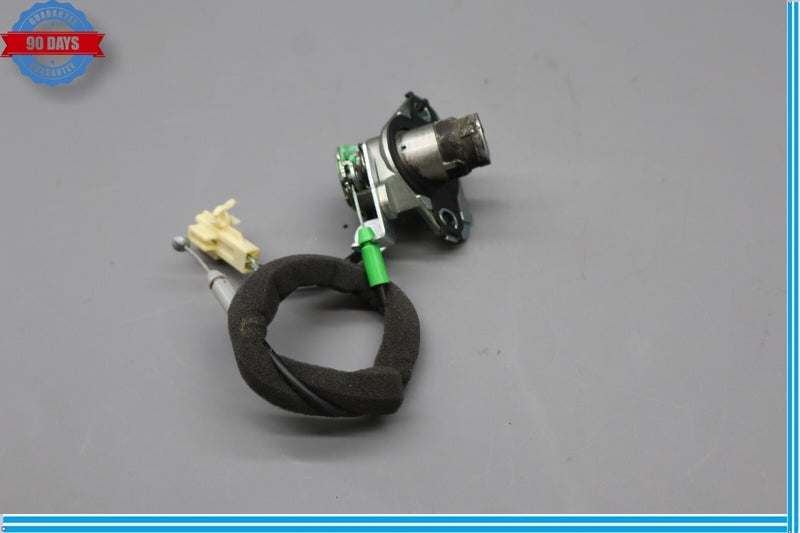 Load image into Gallery viewer, 07-09 Lexus LS460 Rear Trunk Deck Lid Key Lock Cylinder W/ Harness Oem
