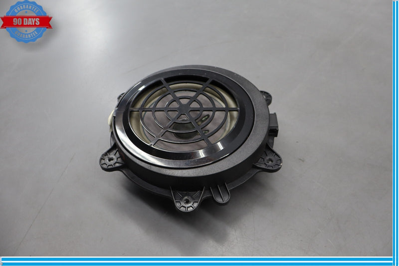 Load image into Gallery viewer, 10-24 Porsche Panamera 970 Rear Left Or Right Side Door Speaker Black Oem
