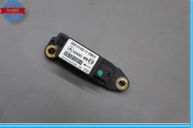 Load image into Gallery viewer, 03-09 Mercedes SL500 SL55 AMG Rear Left or Right Sensor Oem
