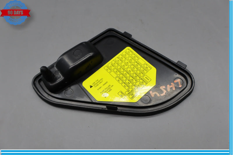 Load image into Gallery viewer, 11-13 Hyundai Equus SIG Left Driver Side Fuse Box Fusebox Cover Trim Oem
